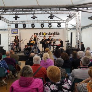FieraDiModena 2023_Area Radio Stella Village_Lalo Cibelli_Al dolce fresco delle siepi1